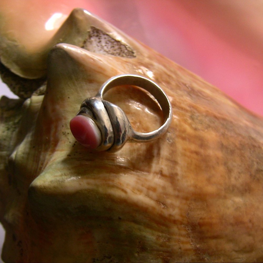 Pure fine .999+ silver and pink conch shell, size